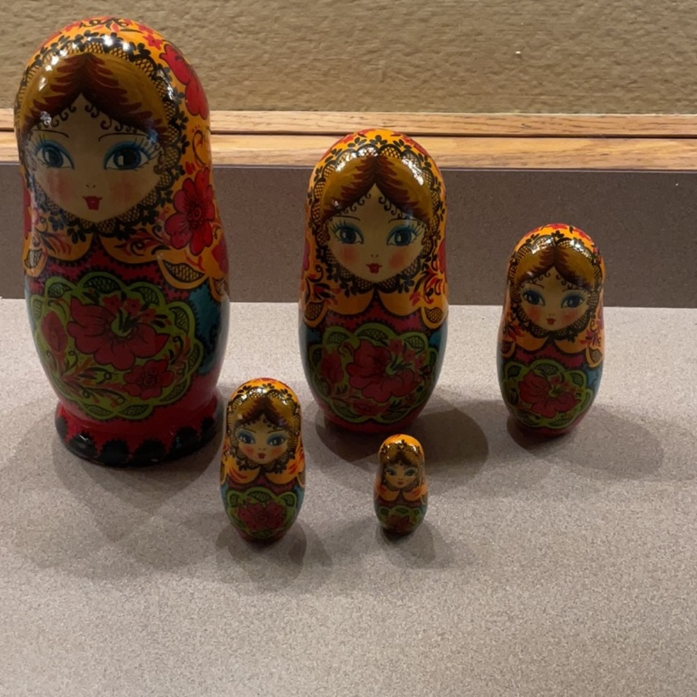 Matryoshka Russian Nesting Doll - Picture 4 of 5